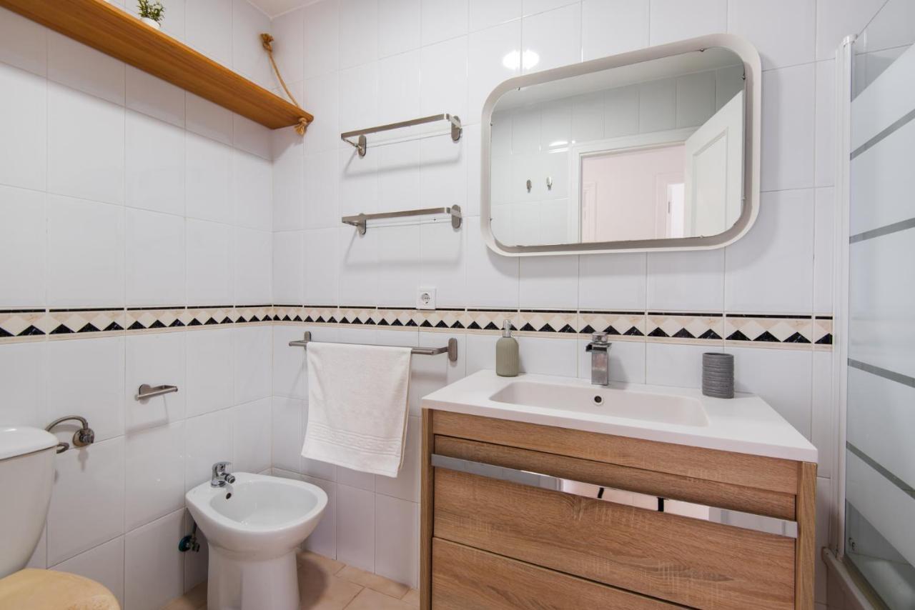 The 2Nd Corner: Central Apartment Ideal For Groups Málaga Dış mekan fotoğraf